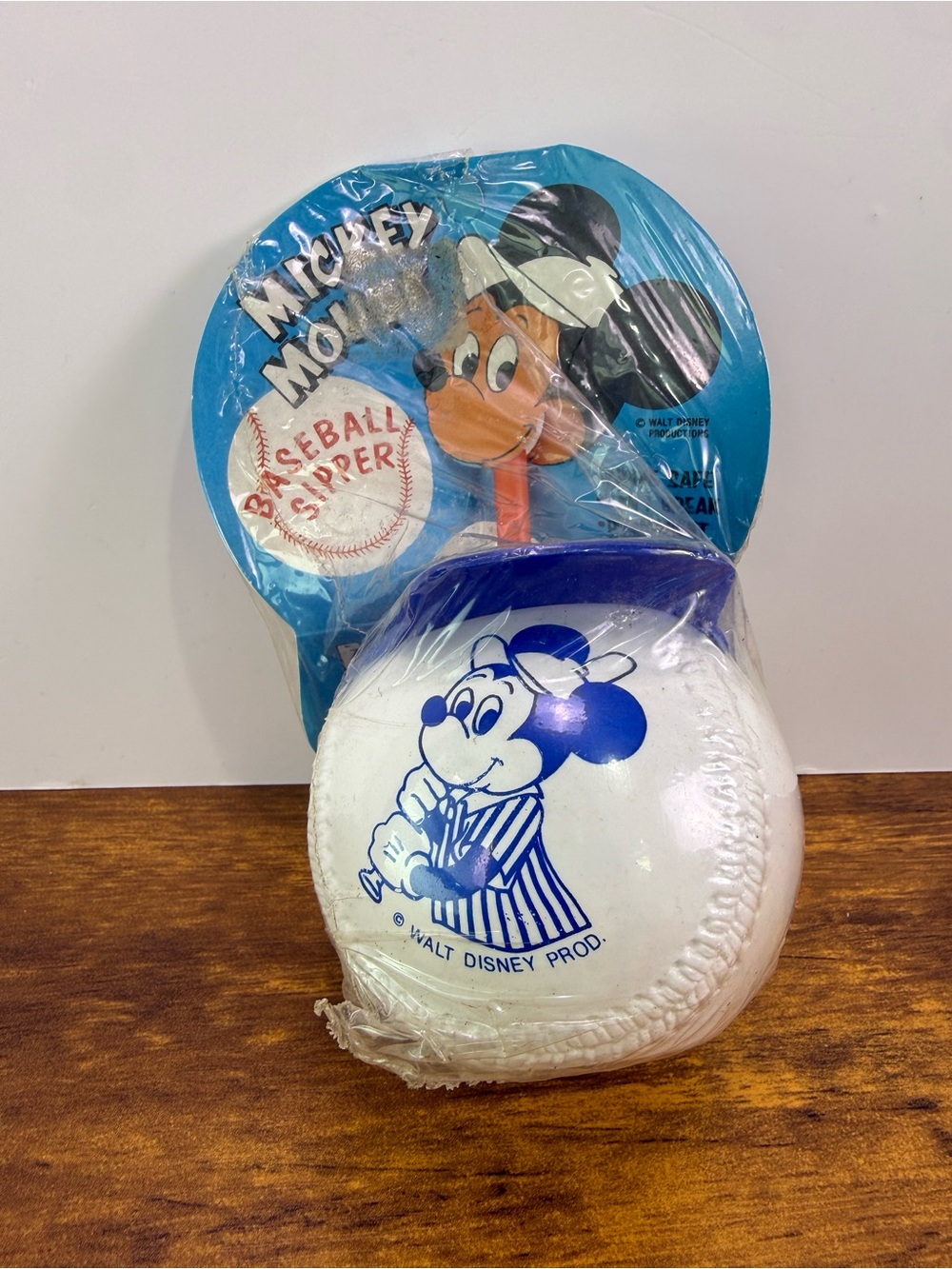 Vintage Disney Mickey Mouse Baseball Sipper Cup Straw NOS Sealed Walt Disney